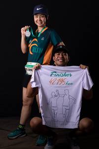 BIB: 209, 42195
                            <button type="button" onclick="openModal(8887731)" class="btn btn-primary btn-sm float-right btn-popup" data-toggle="modal" data-target=".modal-high-quality">
                        <i class="fas fa-shopping-cart"></i> Add to Cart
                    </button>
                                            <button type="button" onclick="isThisMe(8887731, true)" class="btn btn-success btn-sm float-right btn-popup btn-isme hidden" data-toggle="tooltip" data-placement="bottom" title="นี่คือรูปของคุณใช่ไหม คลิกที่นี่เพื่อเอาเข้าอัลบั้ม">
                        <i class="fas fa-plus"></i> Add to album
                    </button>
                    <button type="button" onclick="isThisMe(8887731, false)" class="btn btn-warning btn-sm float-right btn-popup btn-isnotme hidden">
                        <i class="fas fa-ban"></i> Remove from album
                    </button>